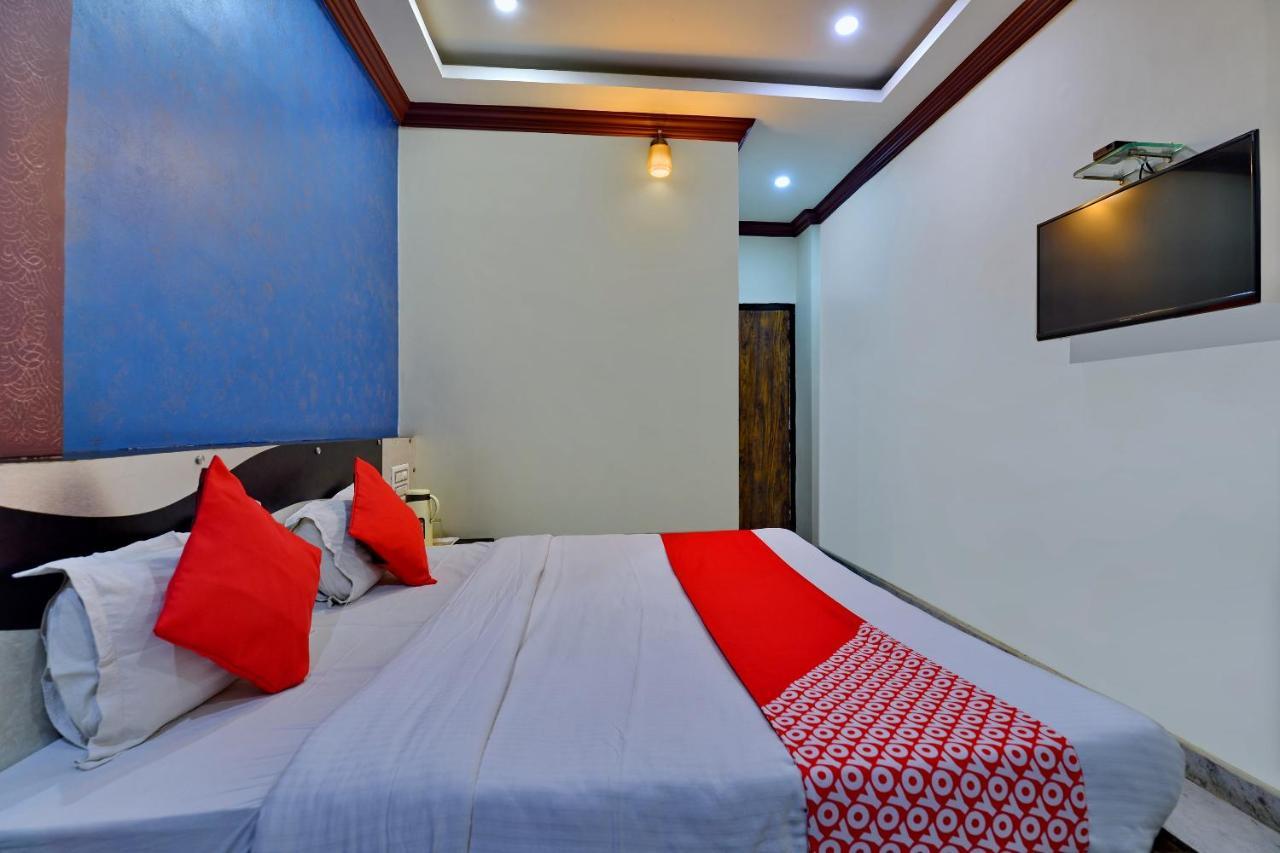 Oyo 6541 Hotel Relax Inn Ουνταϊπούρ Εξωτερικό φωτογραφία